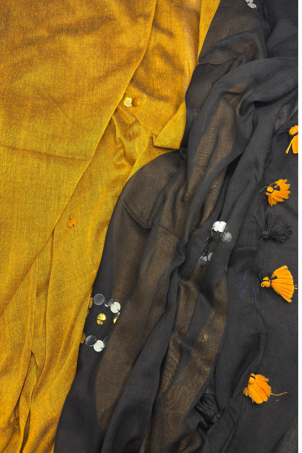 Chumki Shumki (Ochre-Black)