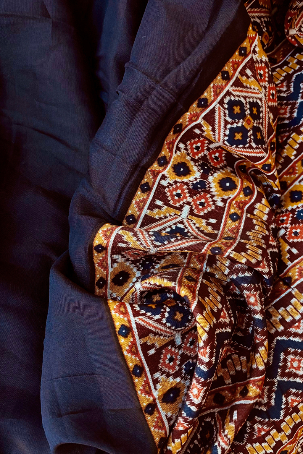 Patola Plain (Deep Wine)