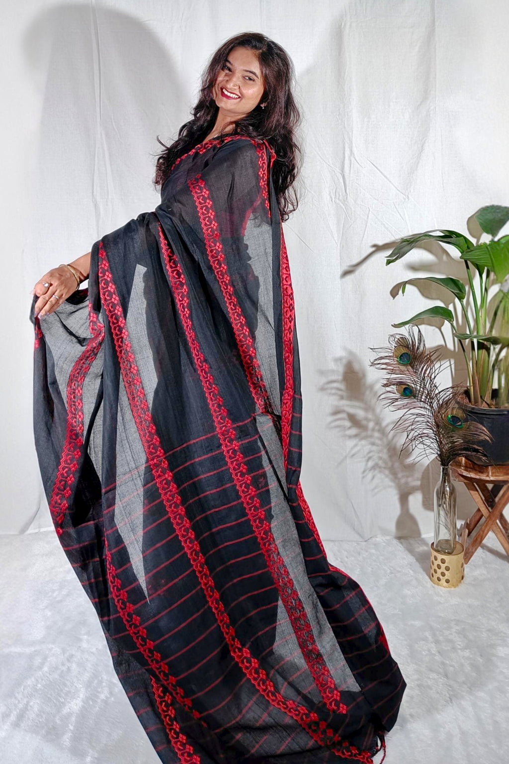 Resham Touch (Black)