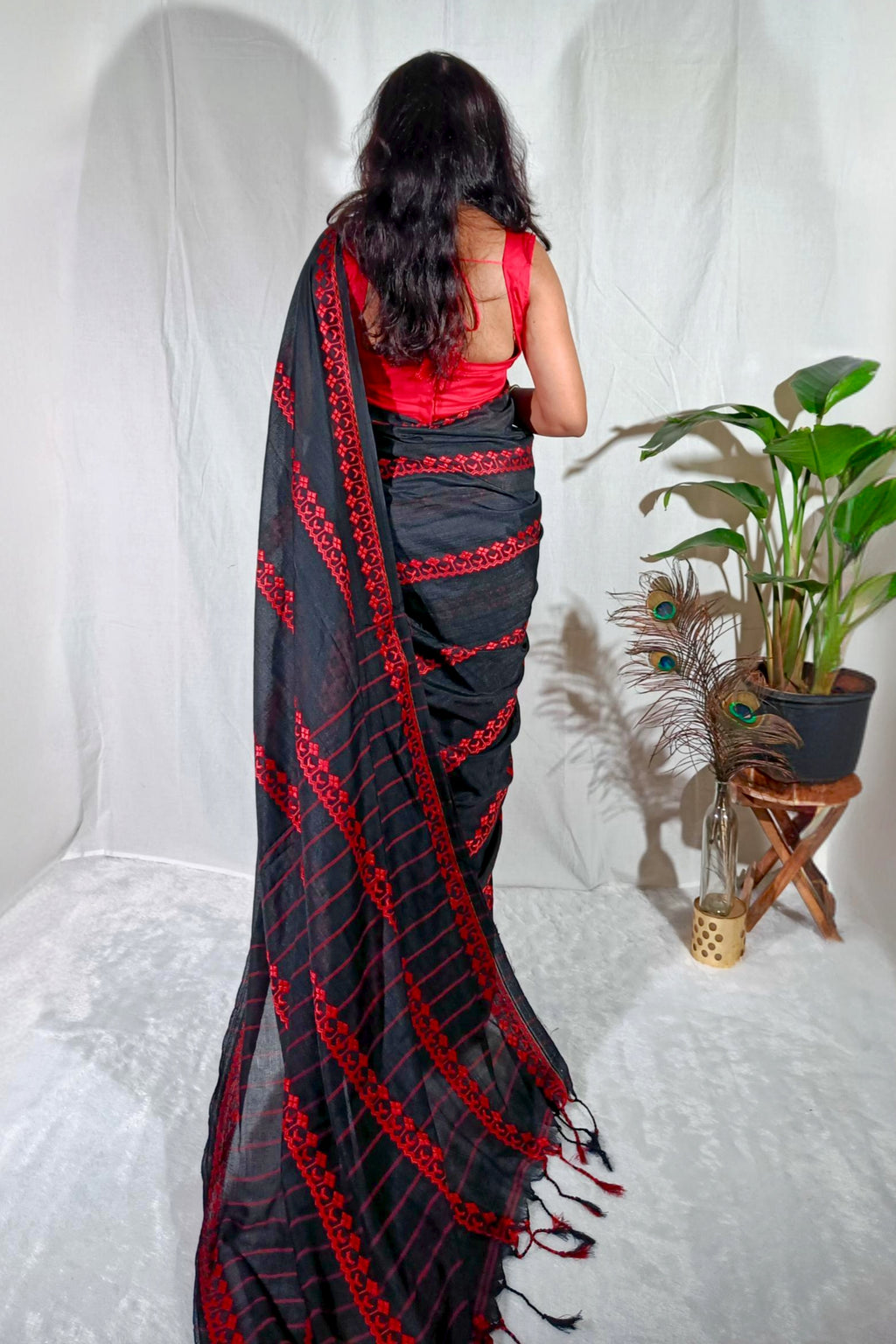 Resham Touch (Black)