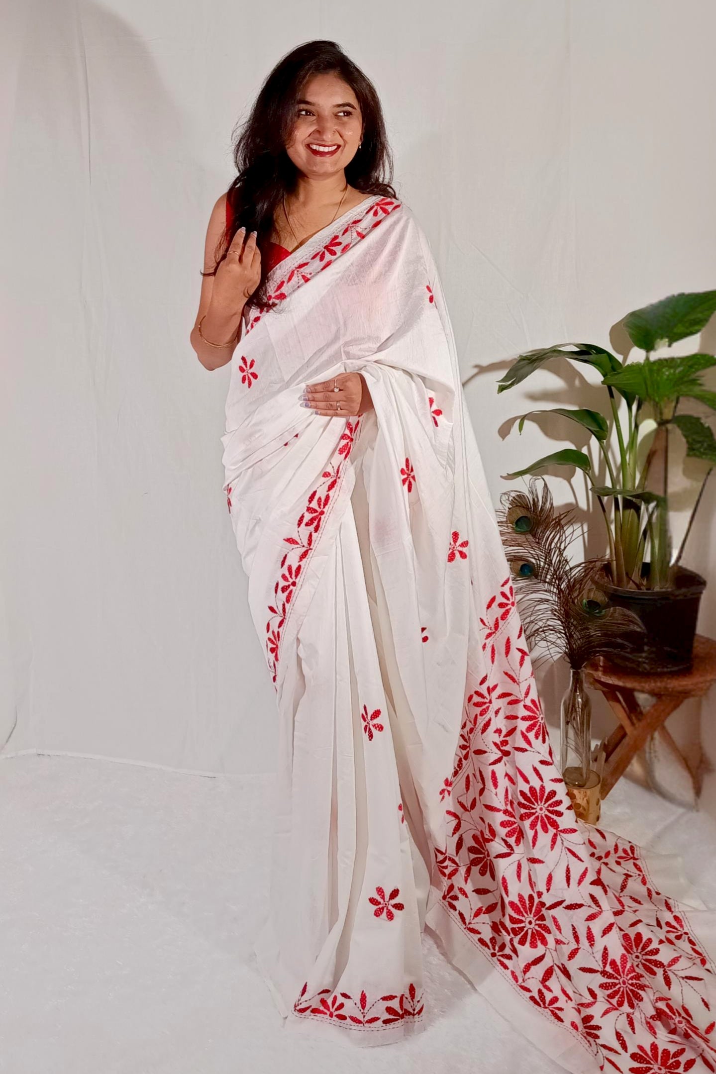 The Kutch Style (White)