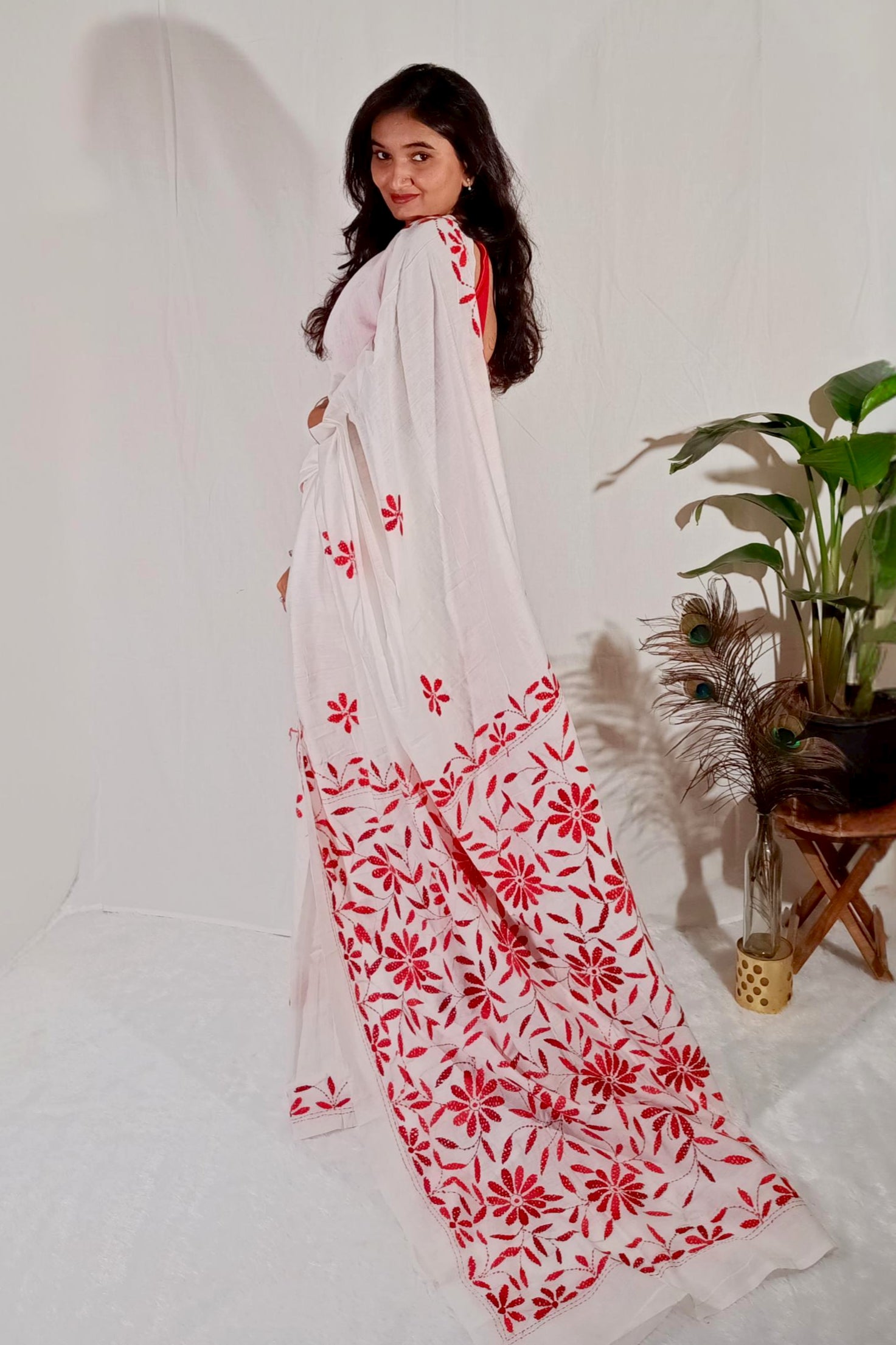 The Kutch Style (White)