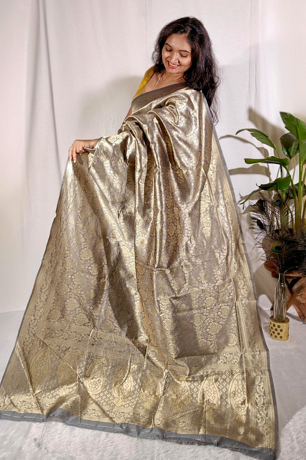 Silk Replica (Grey)