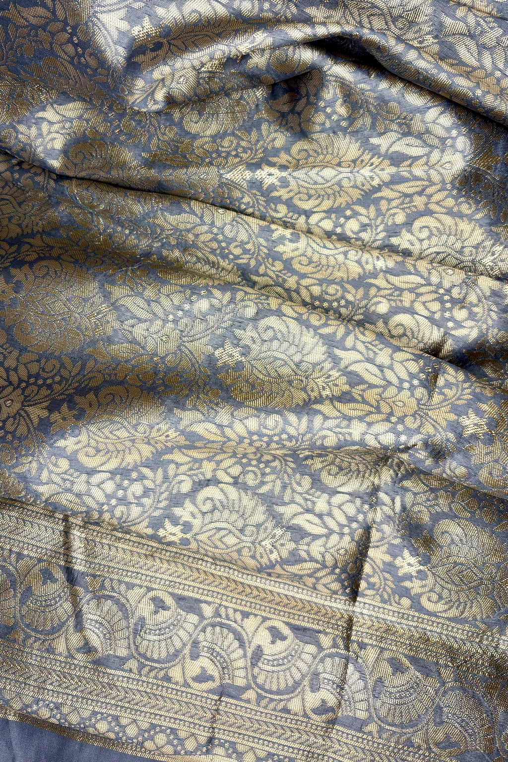 Silk Replica (Grey)